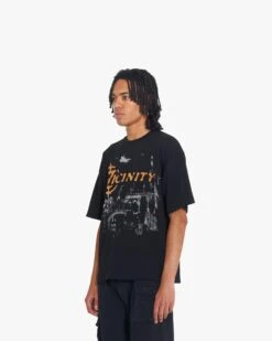 HAUNTED HOUSE TEE BLACK -Vicinity Fashion Store 03 280f106a 91e5 40f1 99bb 088e0b829973
