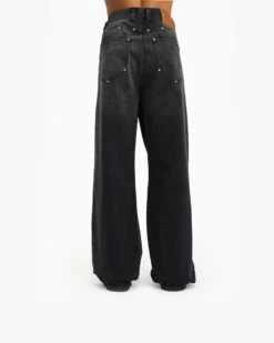 BISON DENIM BLACK -Vicinity Fashion Store MODEL 4 1694377a 9602 455b aba2 d141935a8d8b