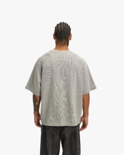 INSTITUTE TEE GREY MELANGE -Vicinity Fashion Store MODEL 4 3be4f833 a46a 4f5a 923e 8142ad46fe63