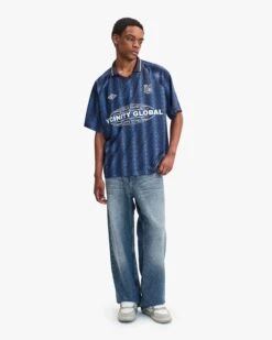 UNIVERSAL JERSEY BLUE -Vicinity Fashion Store POSE 1 7f9beea5 cfef 4c17 a8dc 8b92e932aad9