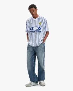 HALA VICI JERSEY WHITE/BLUE -Vicinity Fashion Store POSE 1 f32dc652 d2f5 4e3d 83ae c759c34658cc