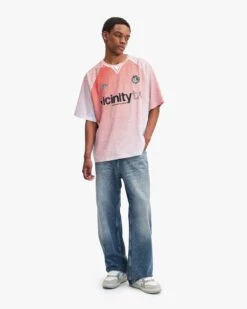 PERFORMANCE JERSEY DOTTED ORANGE -Vicinity Fashion Store POSE 2 937166da a6e7 47b6 a09f 4d8f1fe441ed