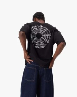 ORNAMENT TEE BLACK -Vicinity Fashion Store Untitled 1 Recovered 0015 ColorFill2copy25