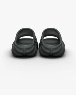 V-SLIDE - SHARK GREY -Vicinity Fashion Store Untitled 1 0036 VVS Ecom Still Life Black v004 Heel0002