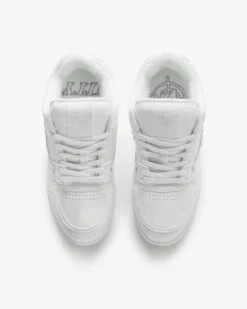 AKIMBO LOWS "WHITE FOX" -Vicinity Fashion Store Untitled 1 0042 Layer0copy36