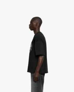 BROKEN SCRIPT TEE BLACK -Vicinity Fashion Store b3 1a1296a4 9c93 466a bd7a 1cf9a356f9ea