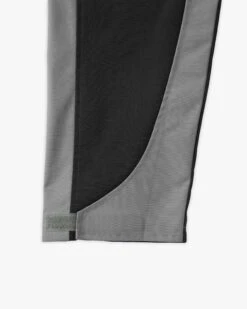 TRAIL WINDBREAKER GREY -Vicinity Fashion Store jacket 04 8489cf8f b521 4f3d adeb 8c112acda749