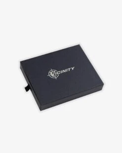 CARDHOLDER ZEBRA -Vicinity Fashion Store package closed tilt 648220b7 37d8 4ccb 9633 9dce3b86c600