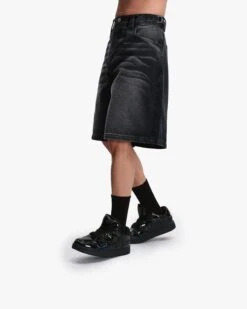 FADED BLACK DENIM JORTS -Vicinity Fashion Store pose01 5cefb36b ce25 4f8e a47f edd9cc431011