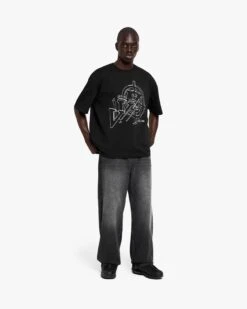 CONSTRUCTION LOGO TEE BLACK -Vicinity Fashion Store pose01 da3da670 261d 4703 bcf1 ec63461be750