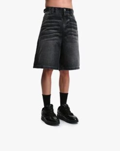 FADED BLACK DENIM JORTS -Vicinity Fashion Store pose02 fad6c711 2058 4d49 bb1f 215399571f66