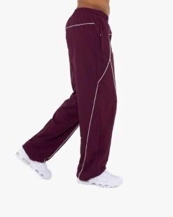 TRACK PANTS BURGUNDY -Vicinity Fashion Store pose1 bb687d77 5b82 45e9 9e97 497aa2d63e4f