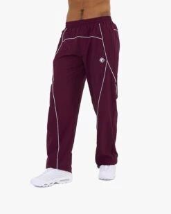 TRACK PANTS BURGUNDY -Vicinity Fashion Store pose2 1771eb2b 8003 404d bc2c 893feae9d0ca
