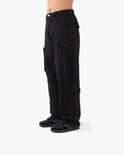 ASYMETRICAL CARGOPANTS BLACK -Vicinity Fashion Store website pic main Asymetrical 0004s 0002 21122022 Vicinity Puffershoot 871